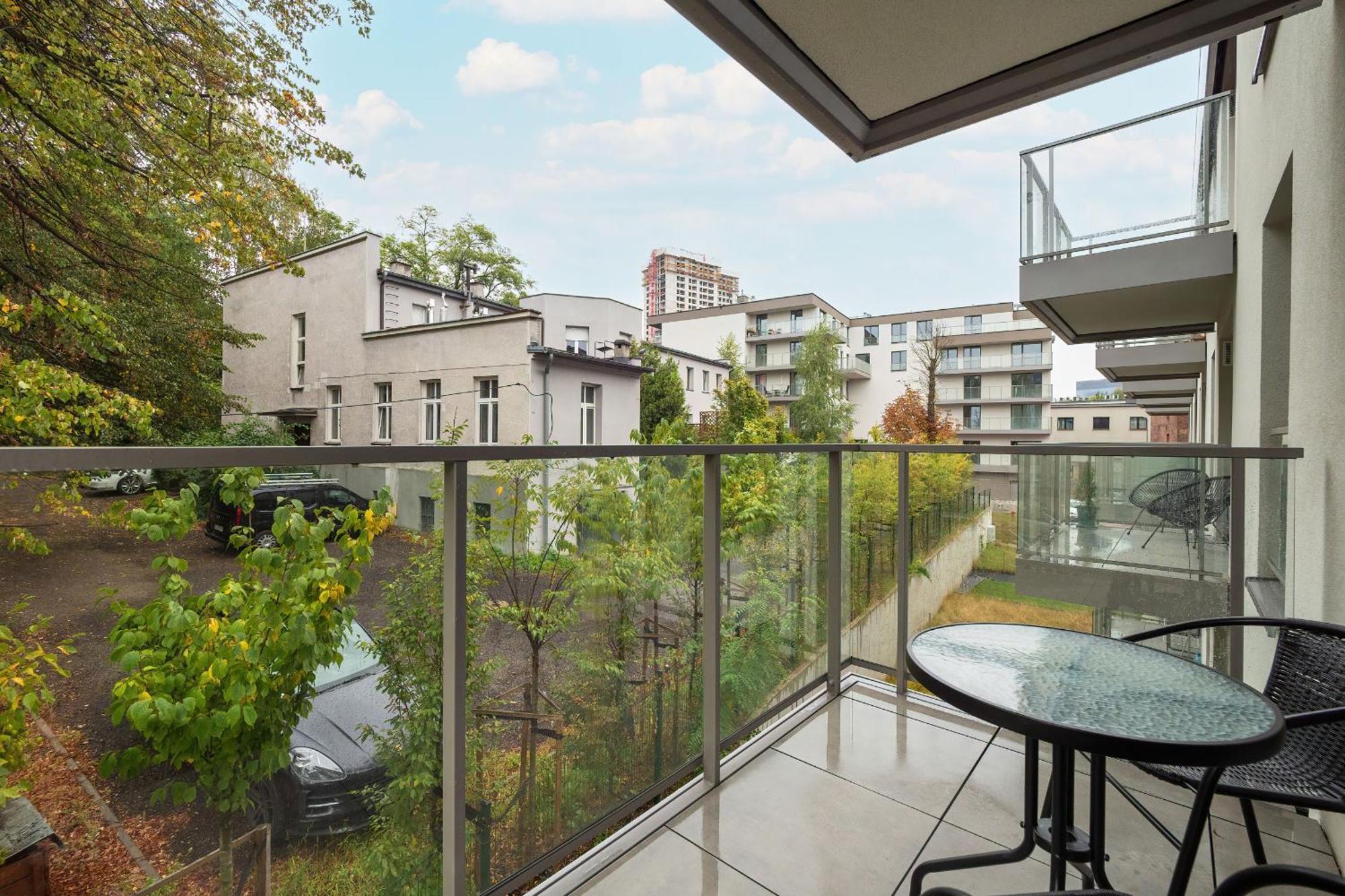 Exceptional Apartment With Parking By Noclegi Renters 卡托维兹 外观 照片